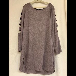 Cute comfortable blouse.